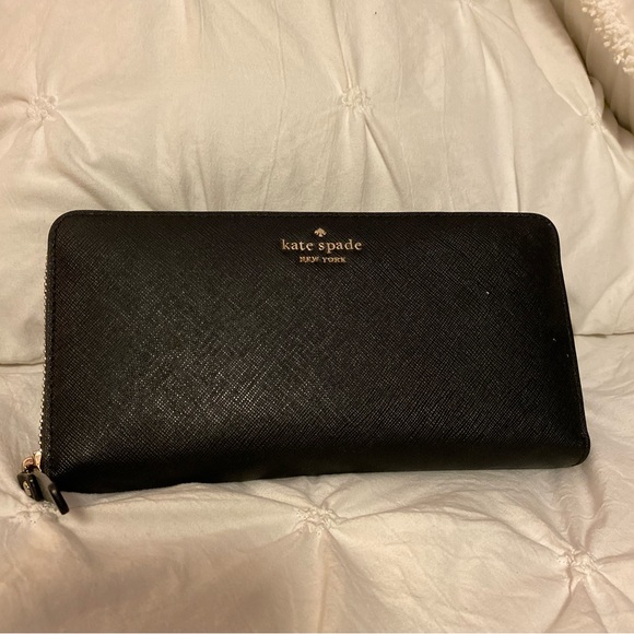 kate spade Handbags - Kate Spade Wallet 
Laurel Way Neda